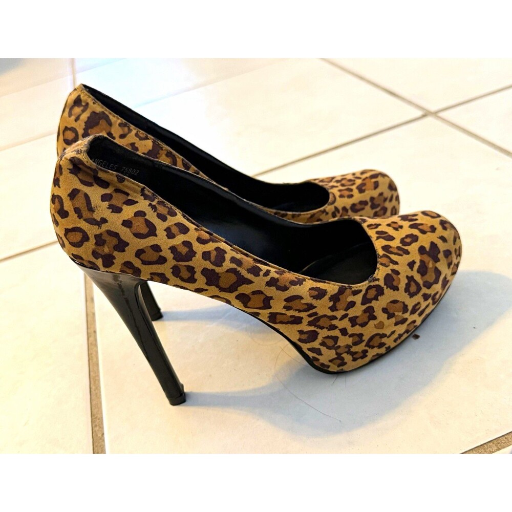 Kardashian Kollection Women’s Leopard Animal Print Stiletto Pump Slip-On 9